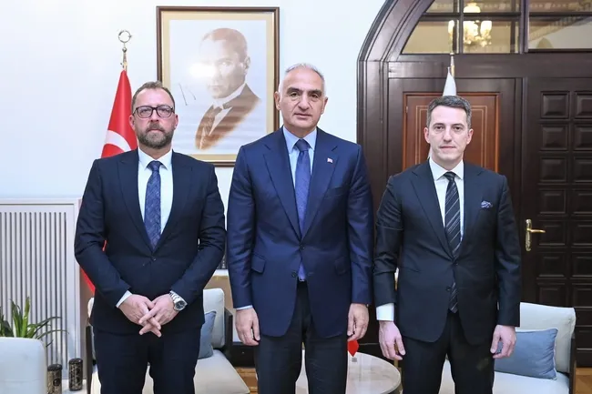 turkiye-ile-kuzey-makedonya-arasinda-kultur-ve-turizm-is-birligi-gucleniyor-1774288887668.jpg Türkiye ile Kuzey Makedonya arasında kültür ve turizm iş birliği güçleniyor