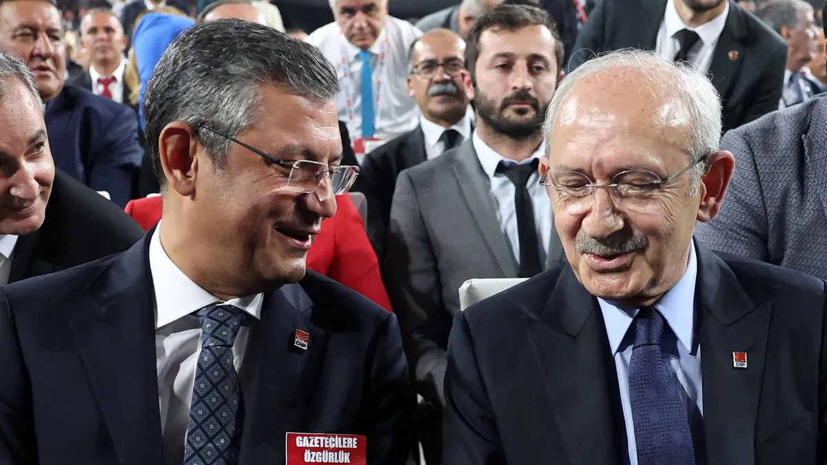 SON DAKİKA… CHP dağılıyor mu? ABP Genel Başkanı Yalçın’dan çarpıcı açıklama: CHP’den 86 vekil ile 74 il başkanı bize katılacak! SON DAKİKA… CHP dağılıyor mu? ABP Genel Başkanı Yalçın’dan çarpıcı açıklama: CHP’den 86 vekil ile 74 il başkanı bize katılacak!
