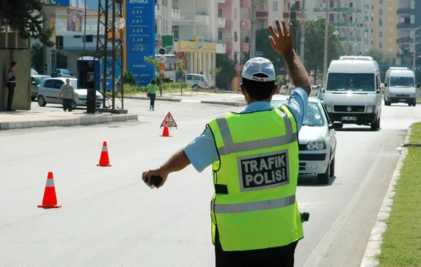 trafik-cezalarina-cifte-indirim-geliyor-yapilandirmada-yeni-firsat-1622013868328.jpg