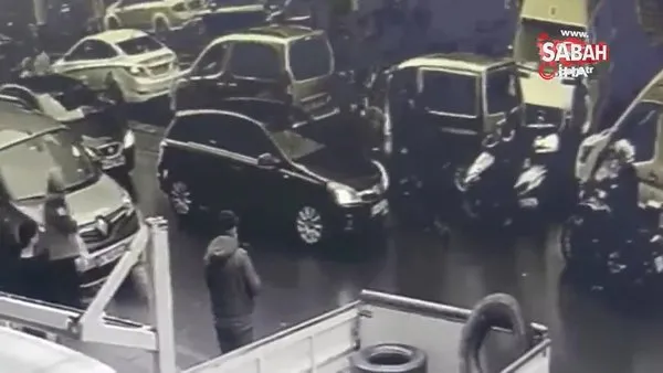 İstanbul’da trafikte yumruklu “yol verme” kavgası kamerada | Video