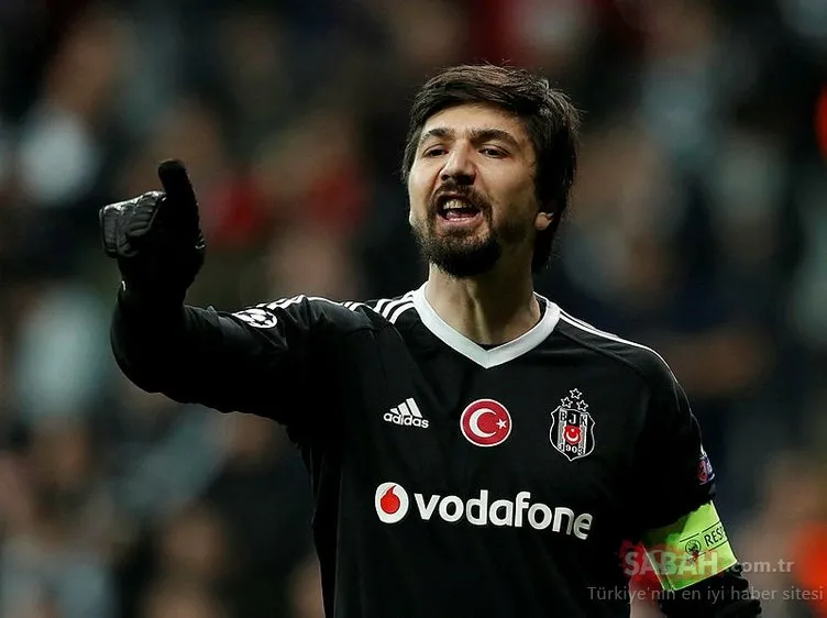 Beşiktaş’ta üç oyuncuyla yollar ayrılıyor