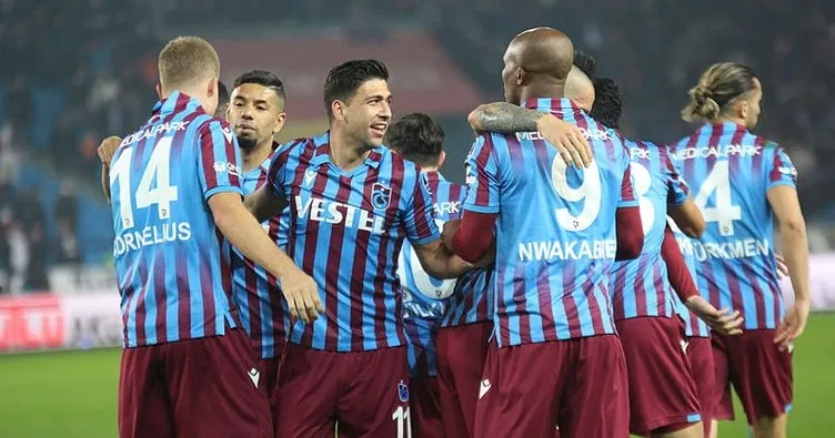 Son dakika: Trabzonspor ikinci yarıya galibiyetle başladı! Fırtına Yeni Malatyaspor’u tek golle geçti...