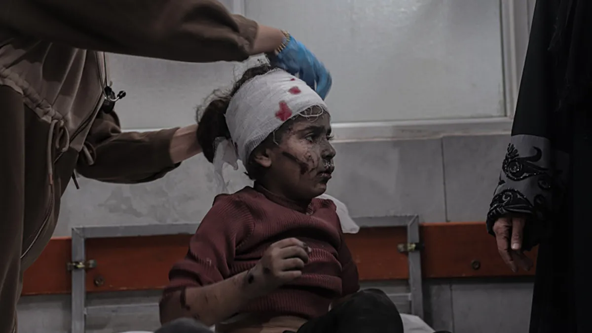 Katil İsrail yine ateşkese rağmen saldırdı: 10 Filistinli yaşamını yitirdi! Katil İsrail yine ateşkese rağmen saldırdı: 10 Filistinli yaşamını yitirdi!