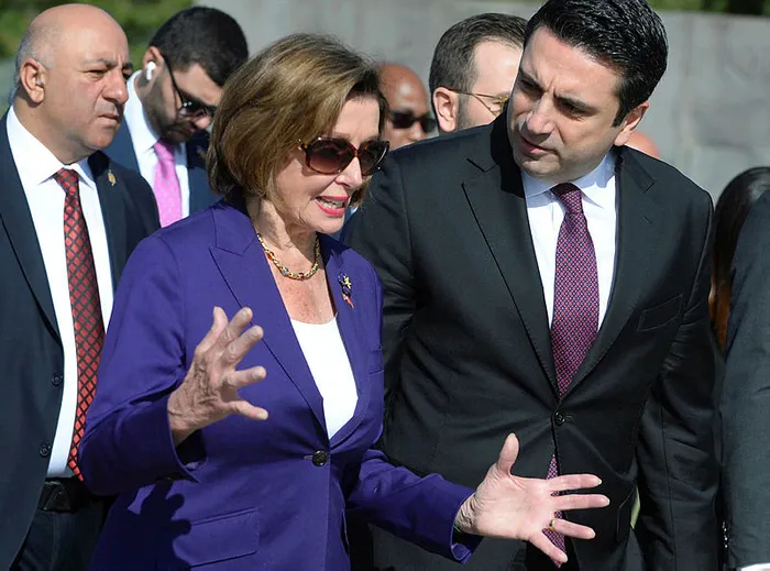 cin-ve-tayvani-karistiran-nancy-pelosi-simdi-de-ermenistanda-turkiye-ve-azerbaycana-skandal-suclama-1663500663246.jpg