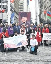 Türk bayrağı Wall Street’te 24. kez göndere çekildi