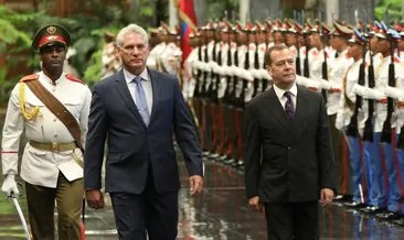 Küba’yı ziyaret eden Rusya Başbakanı Medvedev,“Eşi benzeri görülmemiş bir baskı görüyoruz” dedi