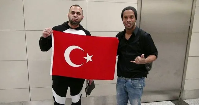 Brezilyalı yıldız Ronaldinho İstanbul’da!