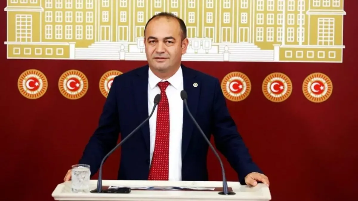 SON DAKİKA | CHP'li Özgür Karabat'a şoke eden suçlamalar! İşadamı tüm yolsuzlukları anlattı: "Her ihaleden payını alır"