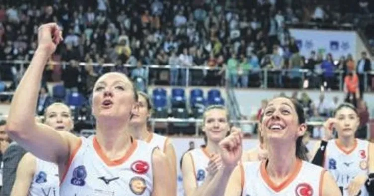 Finalin adı Eczacı-Fener