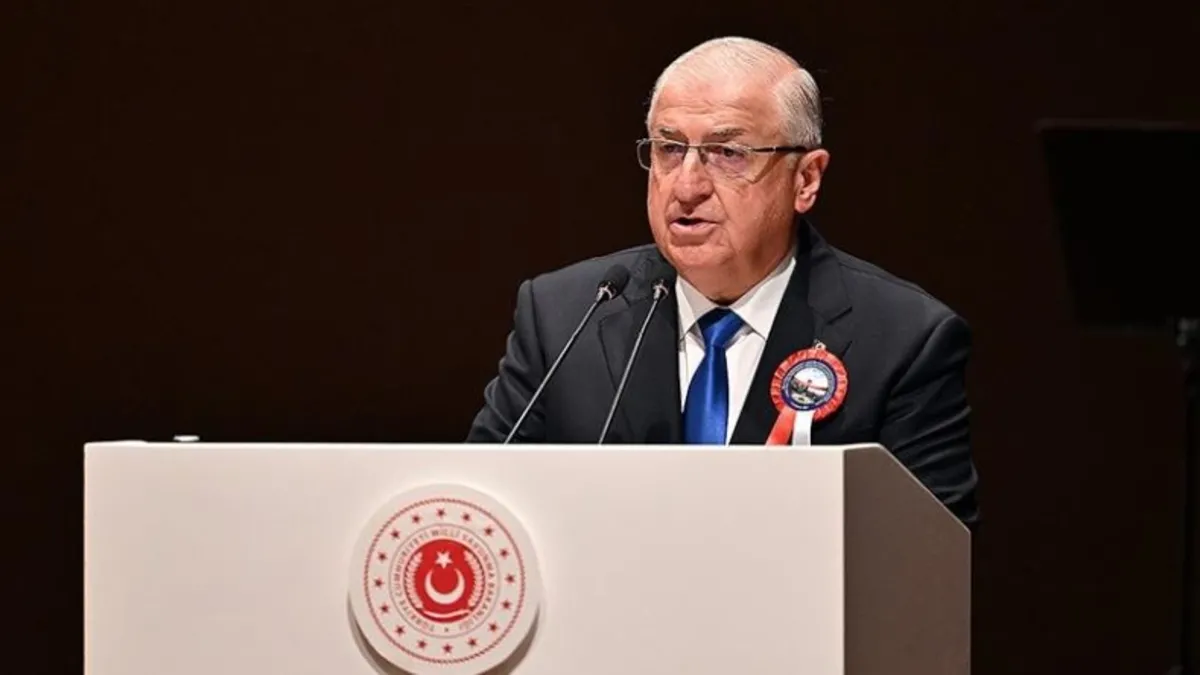 Milli Savunma Bakanı Yaşar Güler, Suudi mevkidaşı ile görüştü Milli Savunma Bakanı Yaşar Güler, Suudi mevkidaşı ile görüştü