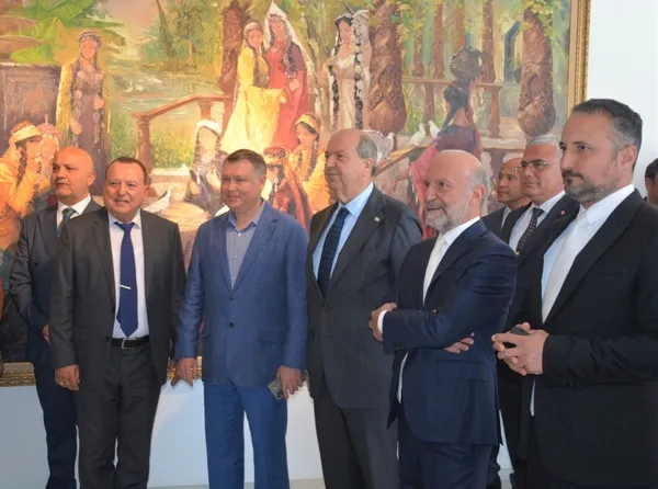 tataristan-kultur-ve-tarihi-sanat-sergisini-cumhurbaskani-tatar-acti-1680592550403.jpg