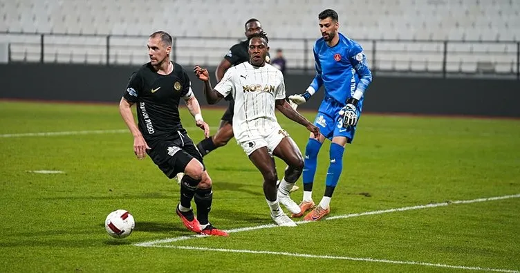 Manisa FK, 3 golle Ümraniyespor’u yendi