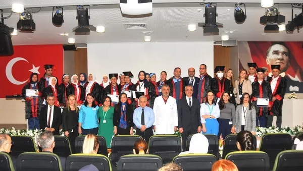 adana-sehir-hastanesi-iss-ekibi-yeni-yila-altin-diploma-ile-girdi-1672560769067.jpg