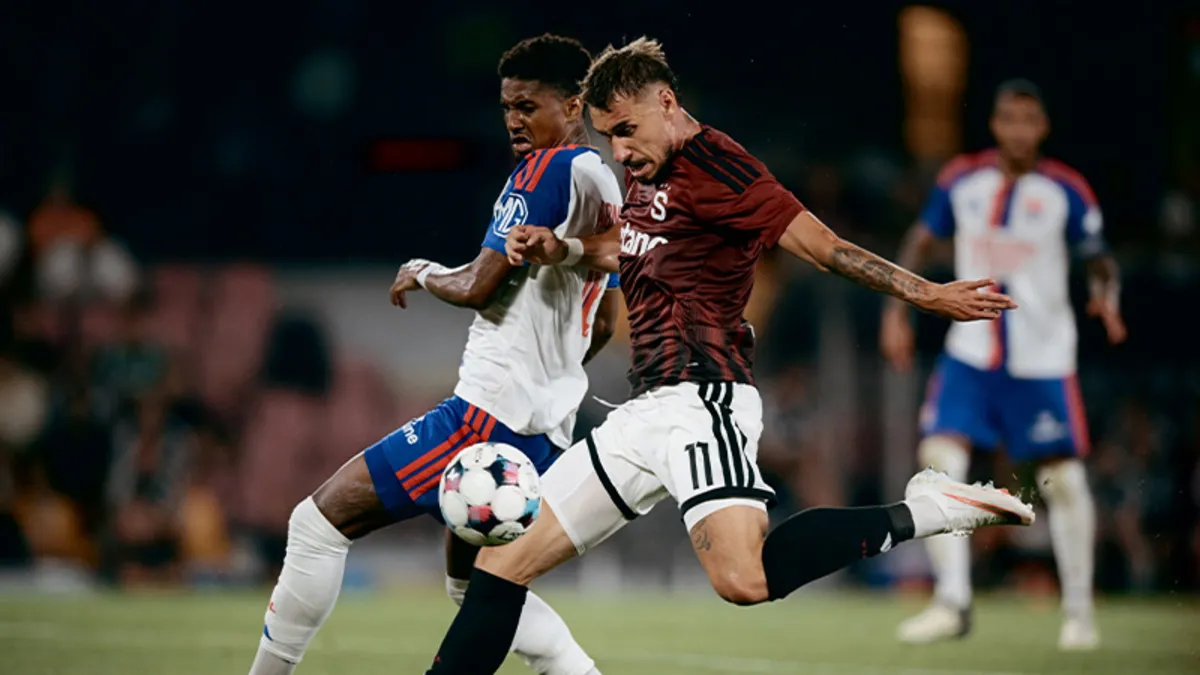 Sparta Prag, Olimpik Lyon karşısında geri döndü! Sparta Prag, Olimpik Lyon karşısında geri döndü!