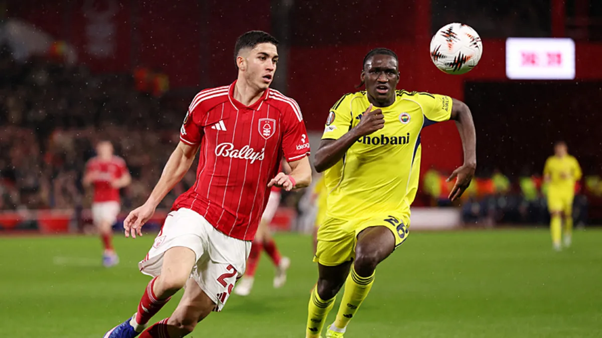 Fenerbahçe, Avrupa kupalarındaki 300. maçında galibiyet aldı Fenerbahçe, Avrupa kupalarındaki 300. maçında galibiyet aldı