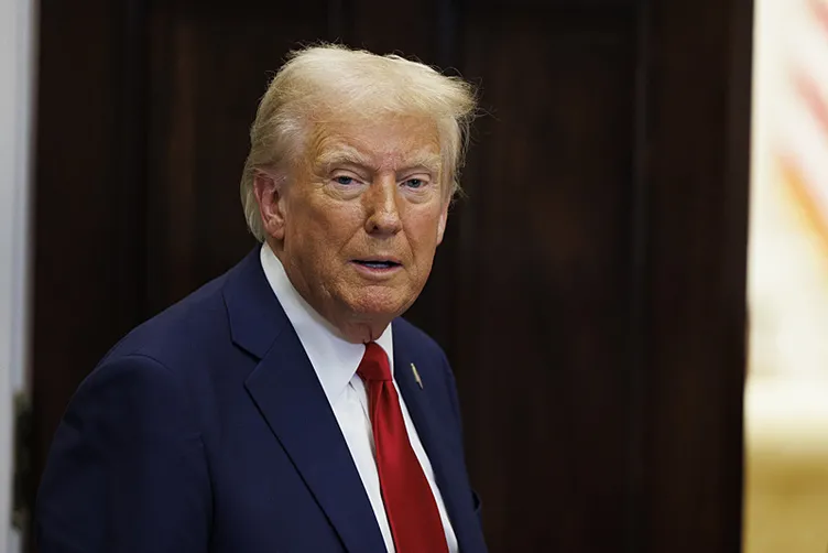 ABD’nin yeni dönemi krizli başladı: Trump tüm sözleşmeleri iptal etti! Dua töreninde tepki çeken konuşma