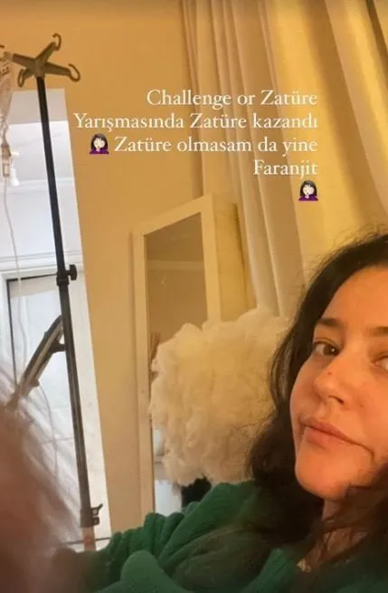 Pelin Akil mayosuyla karlara uzanmıştı... Mayolu kar şovu hasta etti!