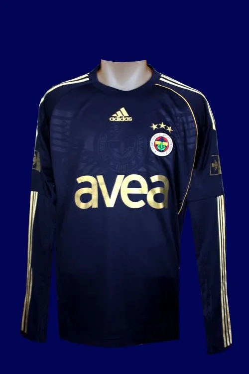 İşte Fenerbahçe'nin yeni formaları