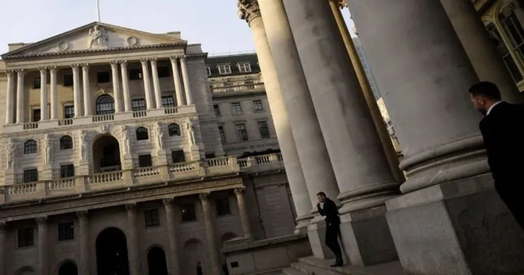 İngiltere Merkez Bankası faiz oranını 10 yıl sonra artırdı!
