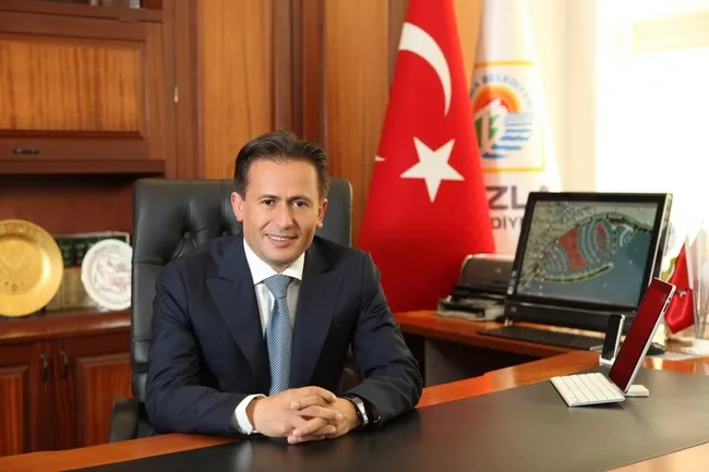 sadi-yazicidan-emsal-transferi-iddialarina-sert-yanit-1785838631935.jpg