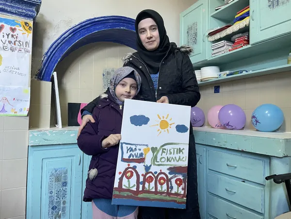 depremi-yasayan-cocuklar-duygularini-resmediyor-1677415507167.jpg