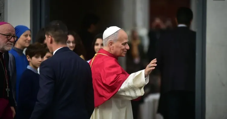 Papa 14. Leo Türkiye ziyaretinin 2. gününde: Saint Esprit Katedrali’ni ziyaret etti!