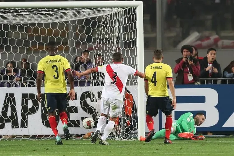 Kolombiya-Peru maçında şoke eden olay! Ne konuştular?