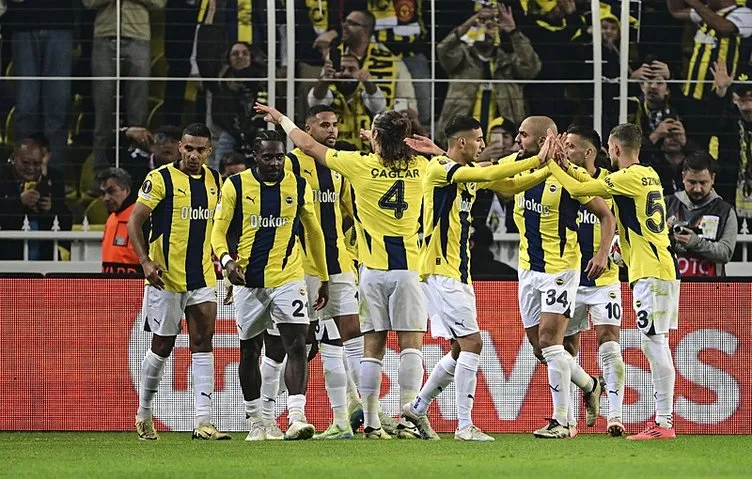 Son dakika Fenerbahçe haberi: Mourinho gözlerine inanamadı! Onana’nın kurtarışları sonrası ilginç tepki...