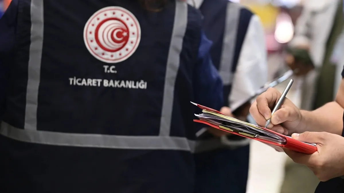 Bakanlık fırsatçılara göz açtırmadı! Yüzde 80 indirim vaadi boşa çıktı: Tüketiciyi aldatan mağazaya 216 bin TL ceza