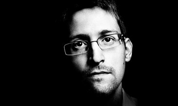 Edward Snowden: Ben asla Amerikan hükümeti için çalışmayı bırakmadım