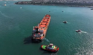 129 metre uzunluğundaki gemi karaya oturdu... İstanbul Boğazı’nda gemi trafiği askıya alındı