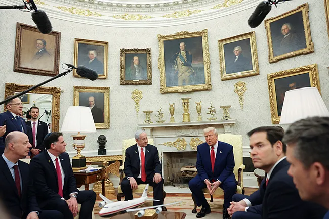 trumptan-baskan-erdogana-ovgu-dolu-sozler-kimsenin-yapamadigini-basardi-1744058821120.jpg