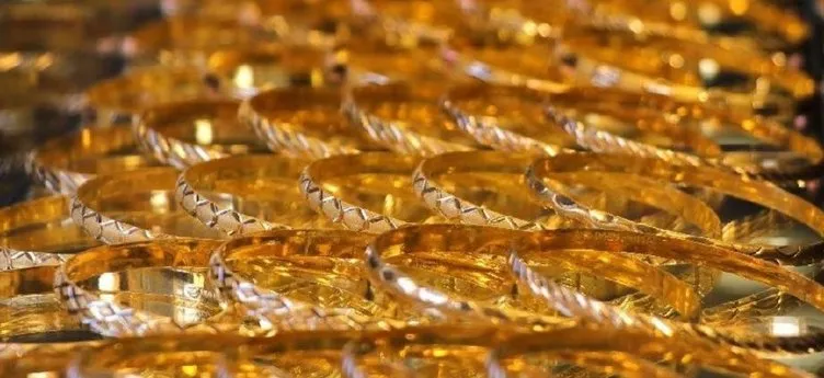 Altın gram fiyatı yönünü aşağı kırdı! Gram, çeyrek, 22 ayar bilezik ve Cumhuriyet altını 2 Şubat 2024 ne kadar?