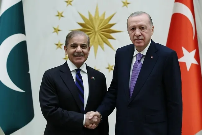 baskan-erdogandan-diplomasi-trafigi-pes-pese-kritik-temaslar-1772821073987.jpeg Başkan Erdoğan’dan diplomasi trafiği: Peş peşe kritik temaslar!