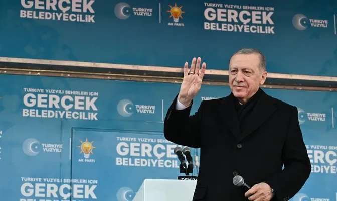 Son dakika: Başkan Erdoğan’dan Özgür Özel’in skandal açıklamalarına tepki: Darbe şakşakçılığını bırak