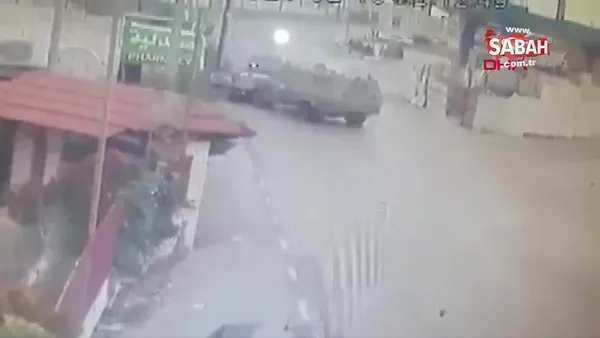 İsrail askeri aracı, Filistinlilerin aracına 'kasıtlı' çarptı 2 yaralı | Video