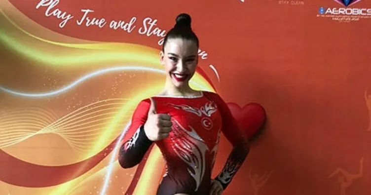 Milli cimnastikçi Ayşe Begüm Onbaşı dünya şampiyonu oldu!