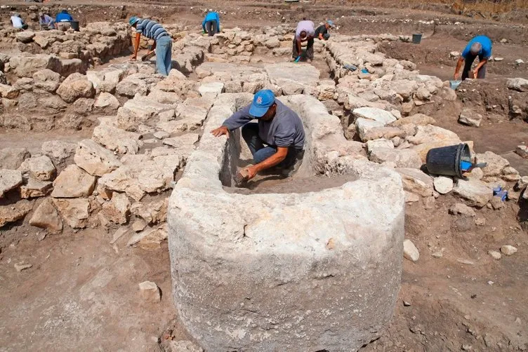 İsrail’de 5 bin yıllık antik kent bulundu