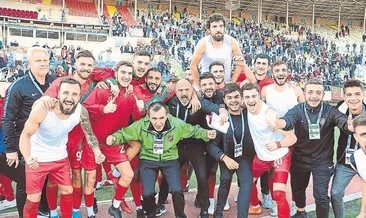 Futbolcularımla gurur duyuyorum