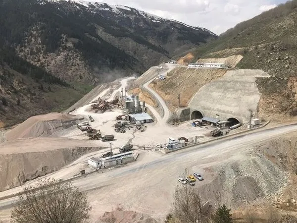 Türkiye'nin en büyük tünellerinden biri Eğribel Geçidi'ne yapılıyor