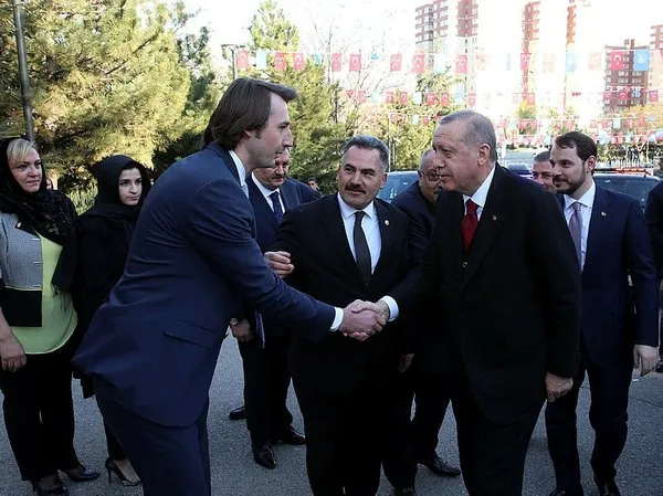 Cumhurbaşkanı Erdoğan Alparslan Türkeş'in mezarını ziyaret etti