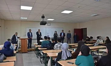 Şanlıurfa'da köpeklerin saldırısından kaçarken yaşamını yitiren öğrenci sınıfında anıldı #sanliurfa
