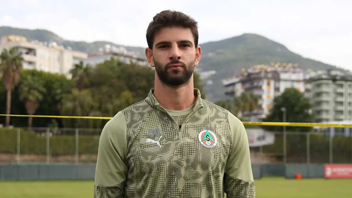 Beşiktaş’ın yeni transferi Ümit Akdağ, İstanbul’da! haber görseli