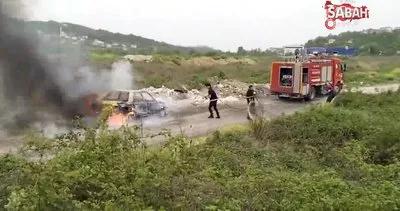 Eşine kızdı yol ortasında aracını ateşe verdi | Video