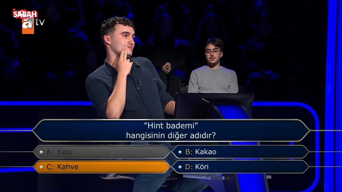Kim Milyoner Olmak İster’de 300 bin TL’lik kritik soruda aldığı karar herkesi şaşırttı! videosunu izle