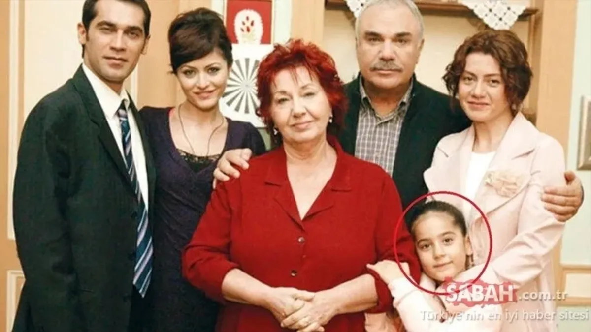 Yaprak Dökümü’nün ’Ayşe’si güzelliğiyle sosyal medyayı salladı!