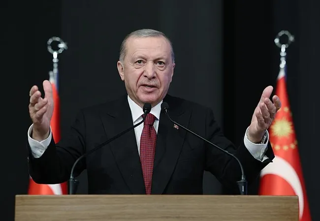 fasizanlik-bunlarin-iliklerine-kadar-sinmis-1770929190491.jpeg