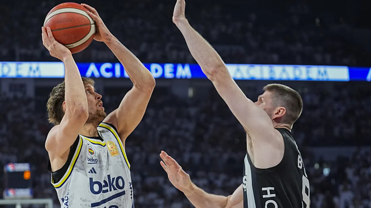 Fenerbahçe Beko basketbol takımı oyuncuları