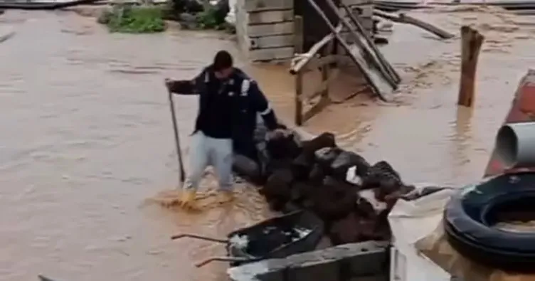 Siverek’te dolu yağışı etkili oldu, pikniğe çıkan vatandaşlar mahsur kaldı