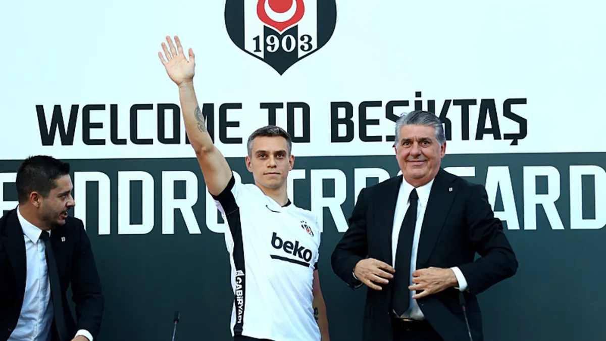 Beşiktaş'ta Leandro Trossard imzayı attı! 20 bin taraftar stadyuma akın etti...